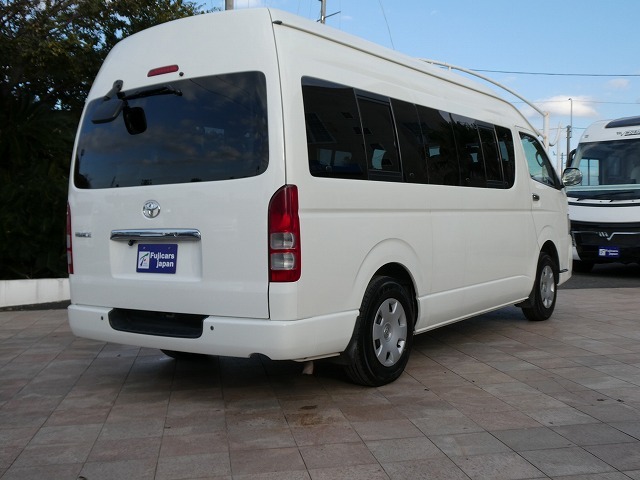 トヨタ ハイエース