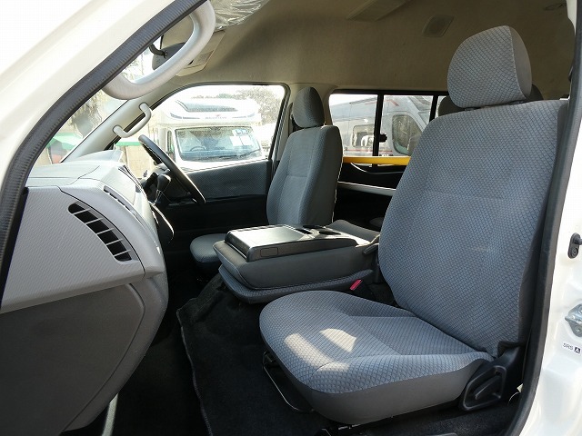 トヨタ ハイエース