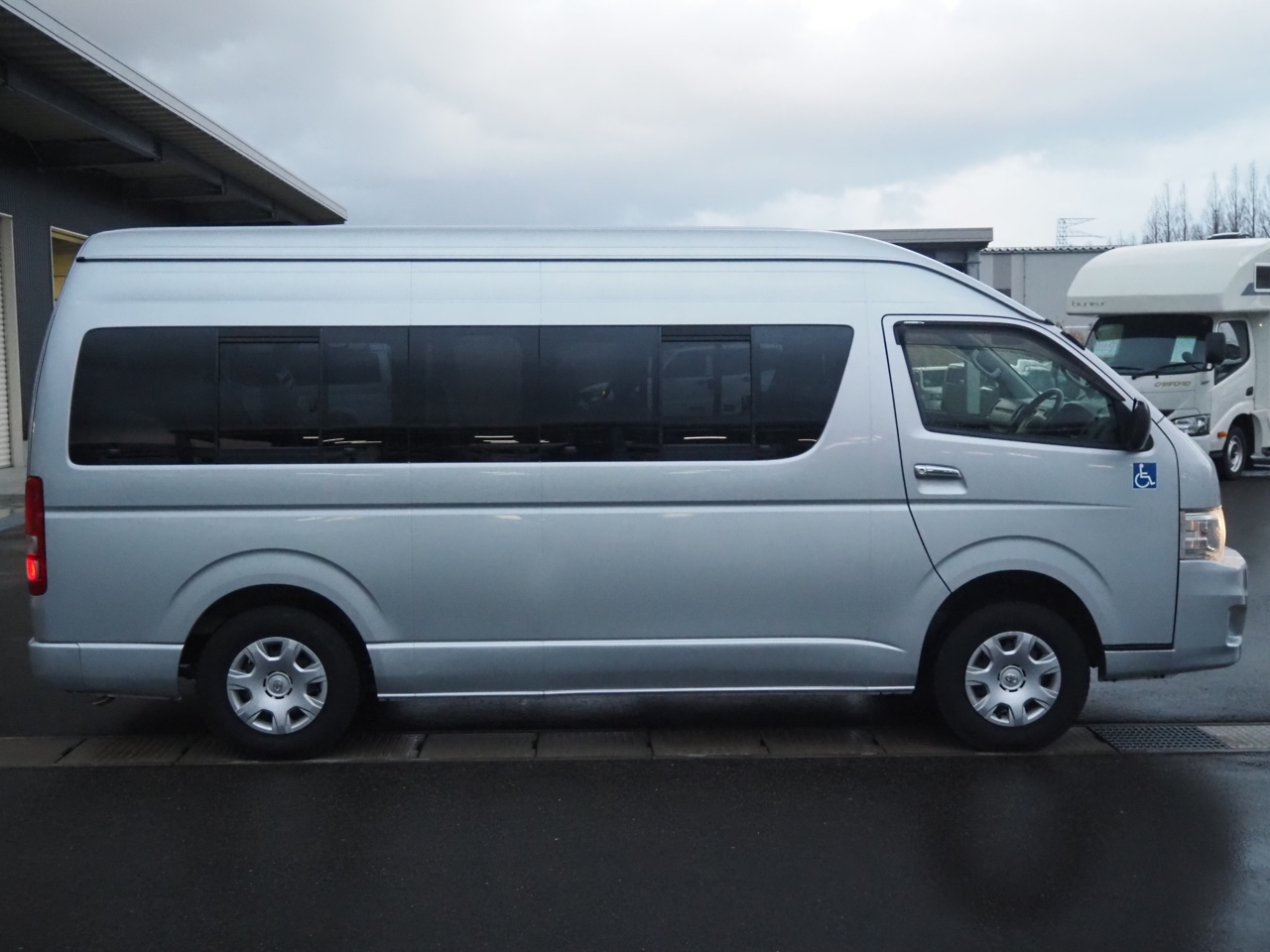 トヨタ レジアスエース