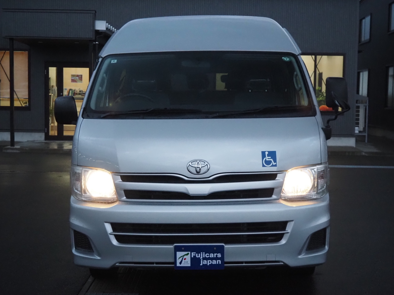 トヨタ レジアスエース