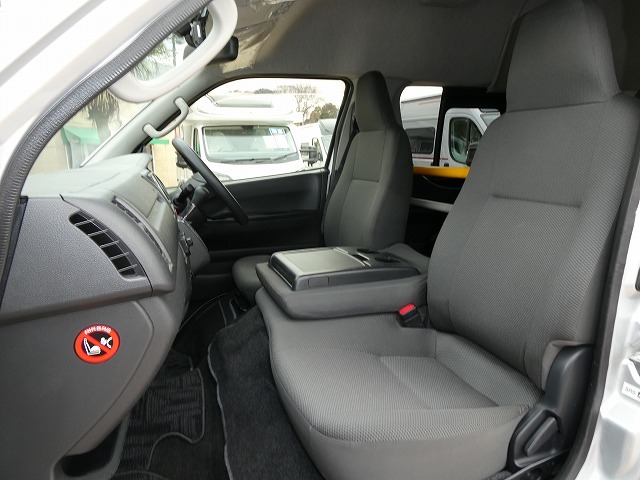 トヨタ ハイエース