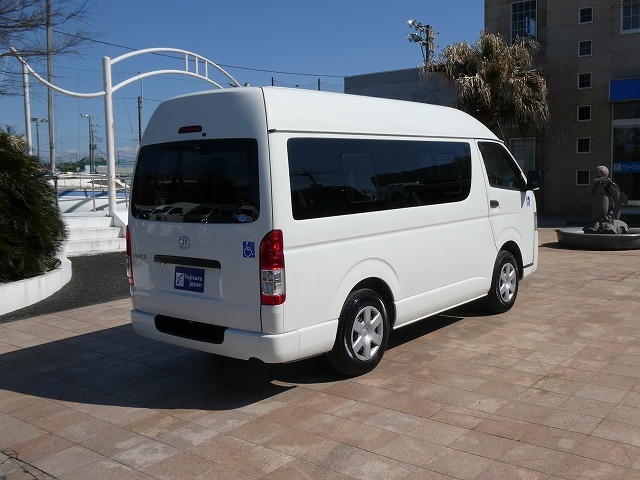 トヨタ ハイエース