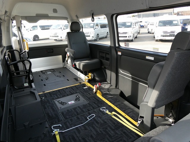 トヨタ ハイエース