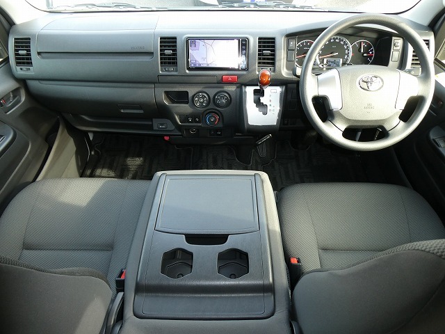 トヨタ ハイエース