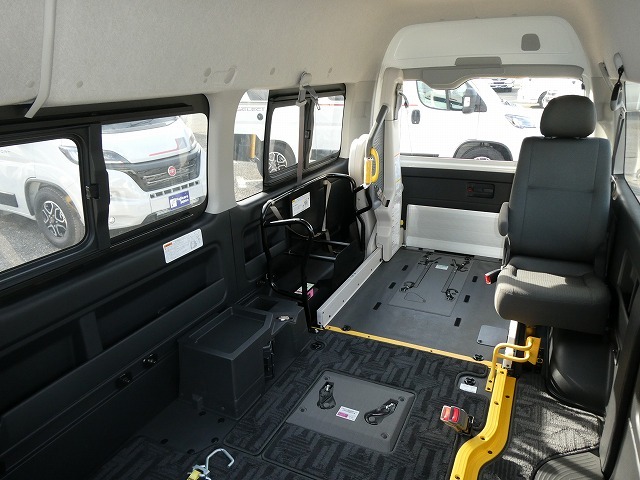 トヨタ ハイエース