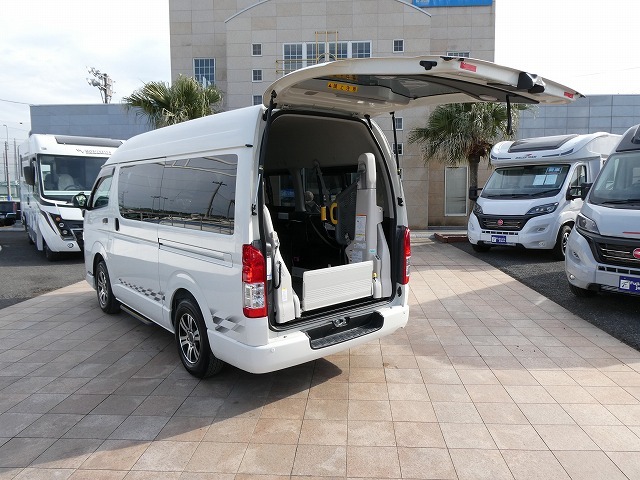 トヨタ ハイエース