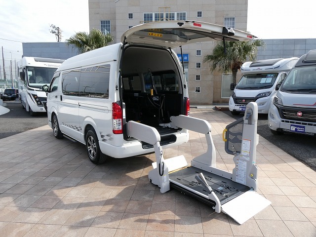 トヨタ ハイエース