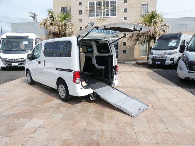 日産 NV200バネット