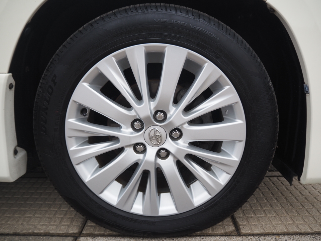 トヨタ アルファード