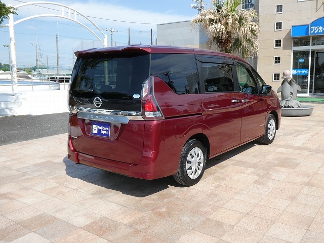 日産 セレナ