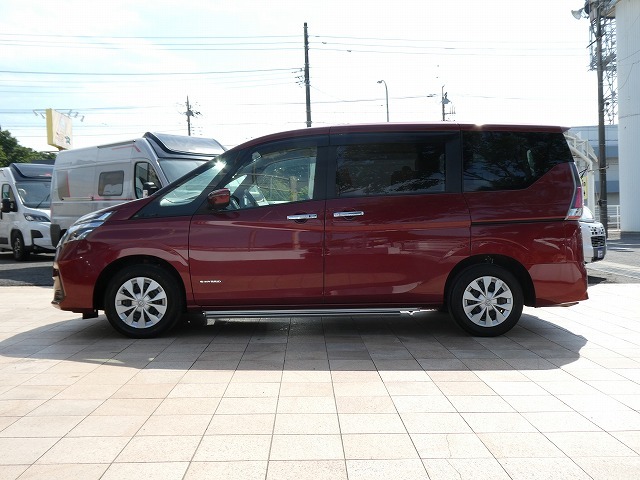 日産 セレナ