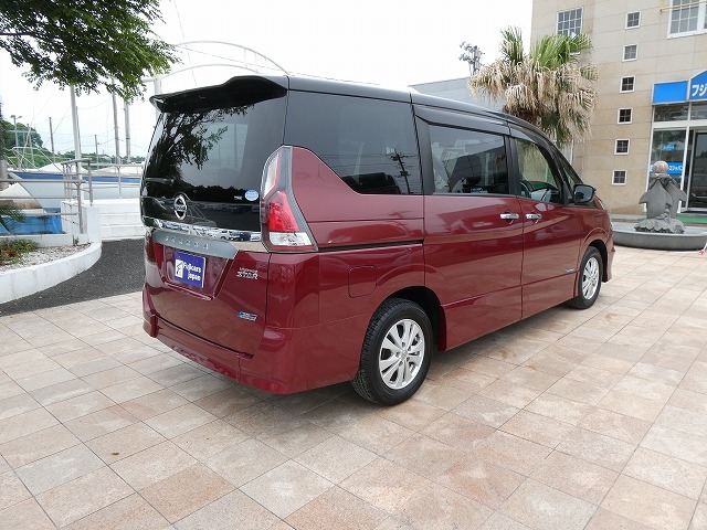 日産 セレナ