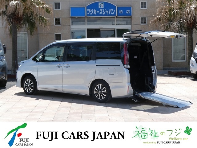 エスクァイア 福祉車両 Xi ウェルキャブ スロープ